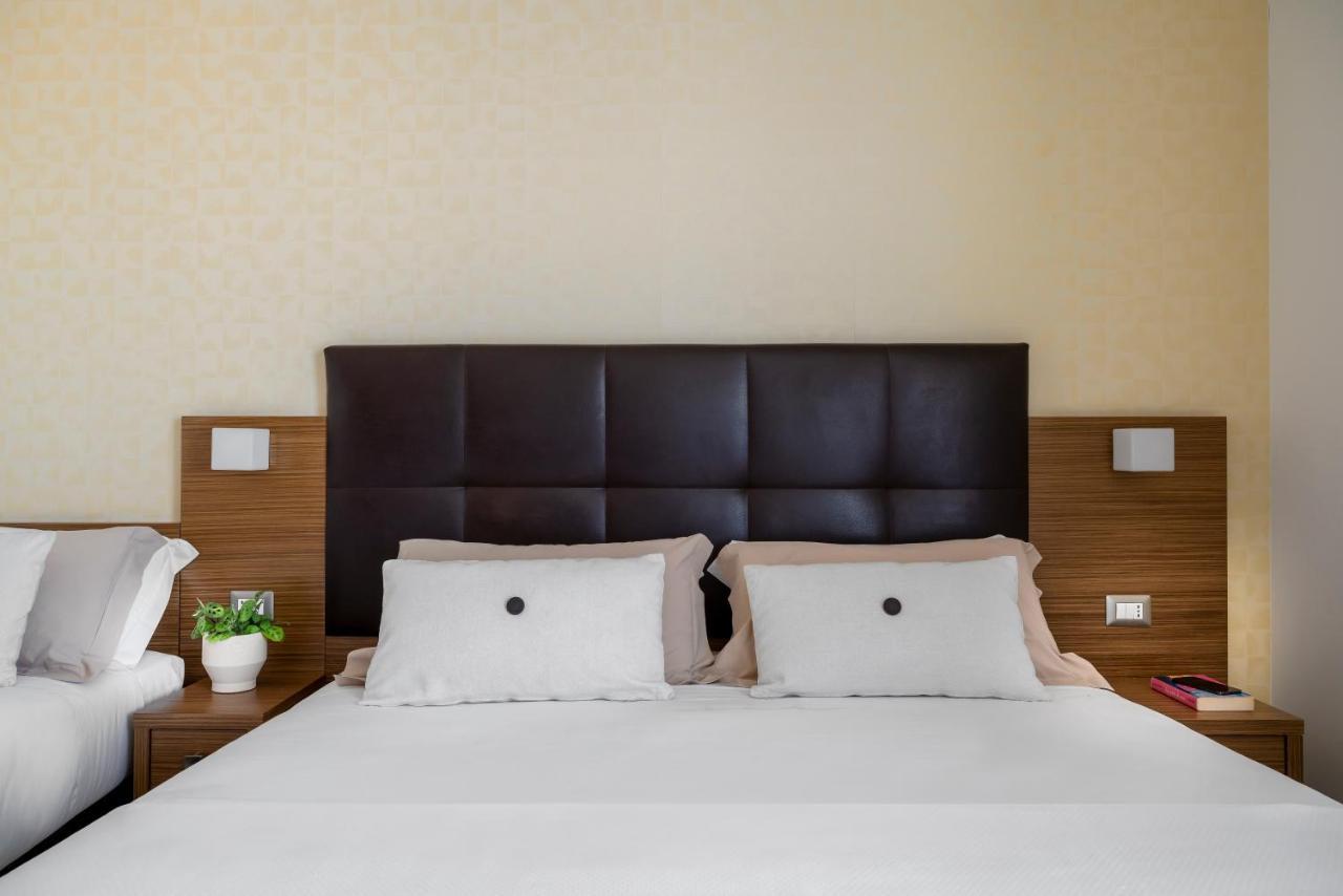 Aqua Hotel Римини Екстериор снимка