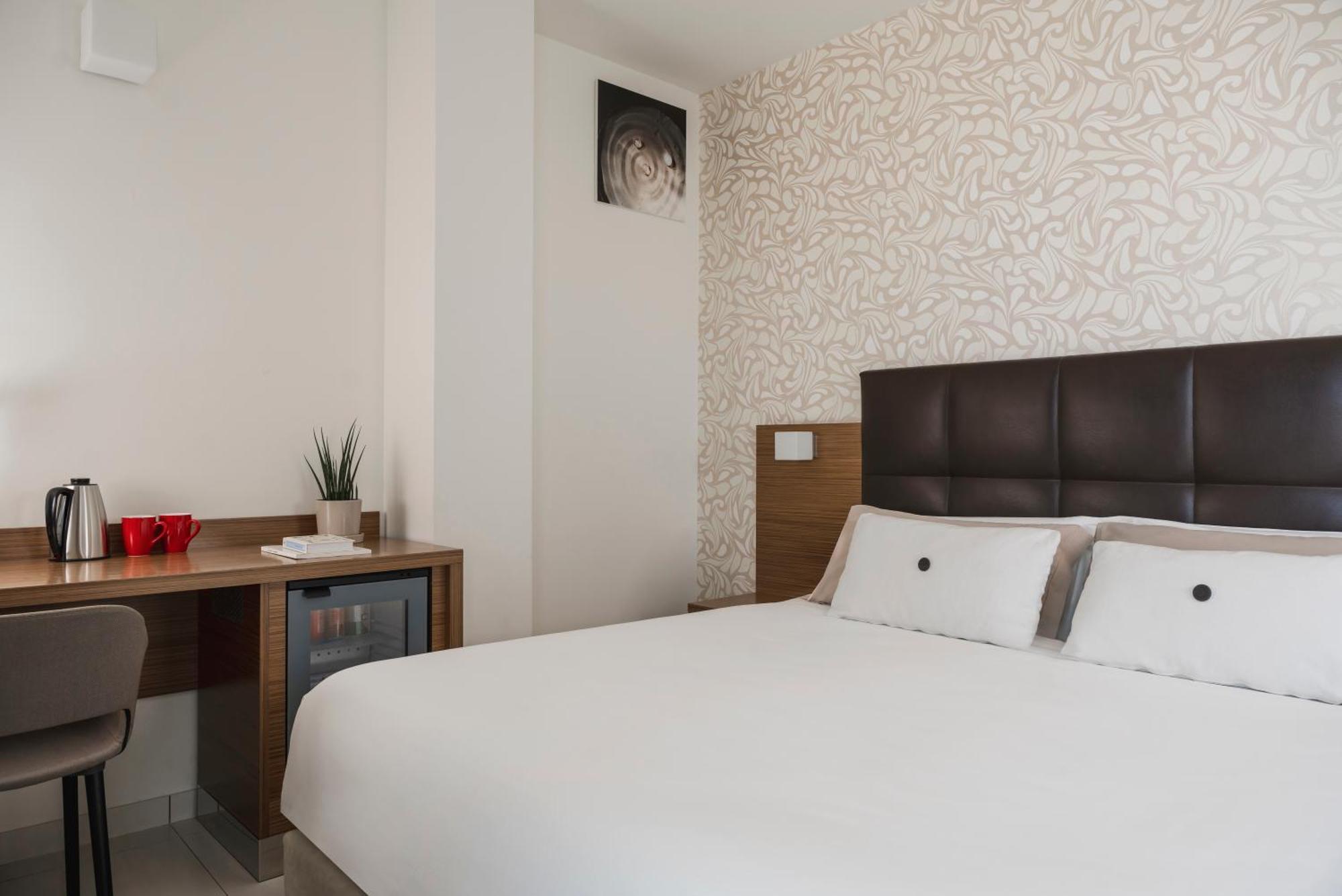 Aqua Hotel Римини Екстериор снимка